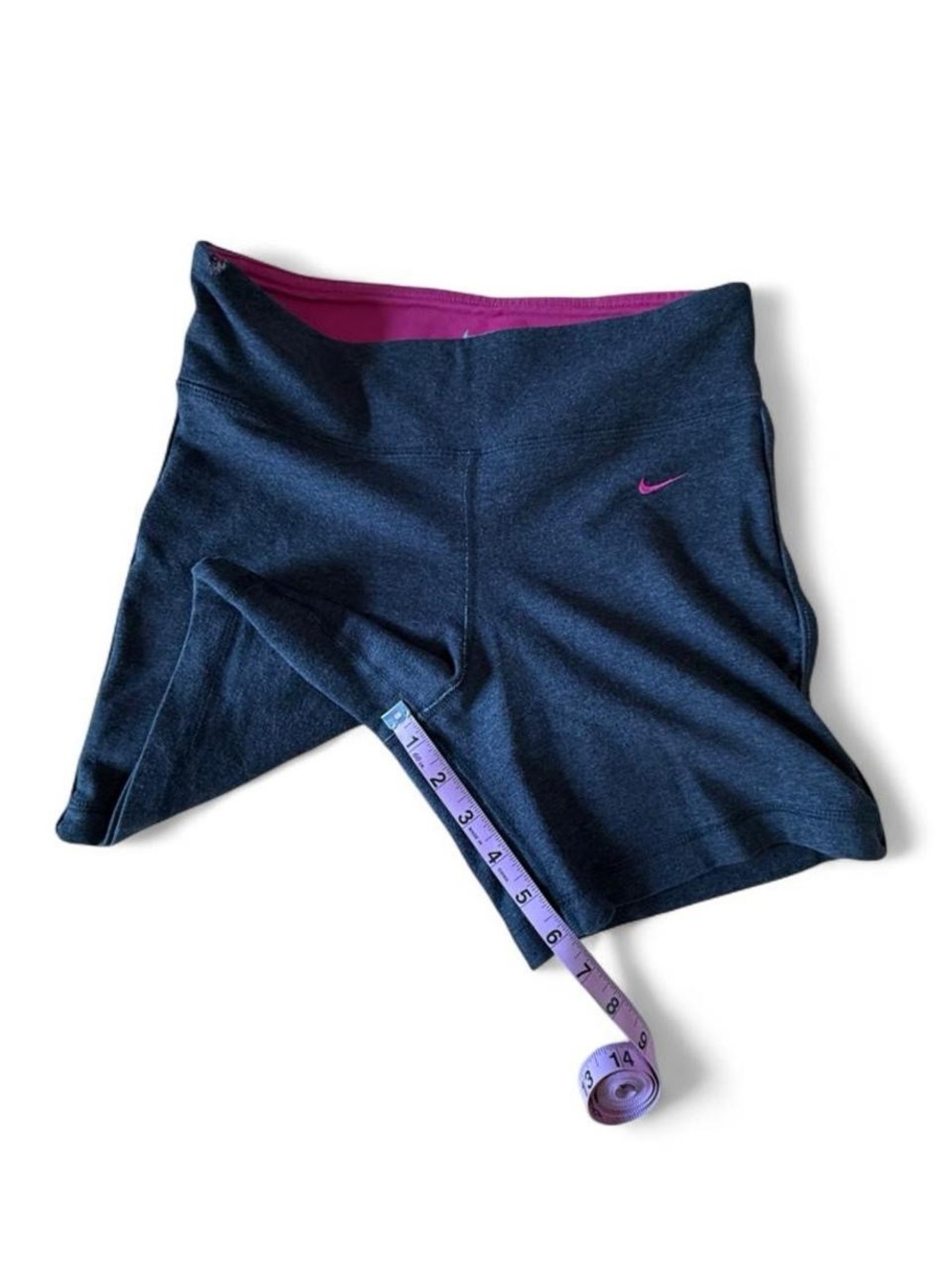 nike shorts grey & pink - Picture 4 of 6